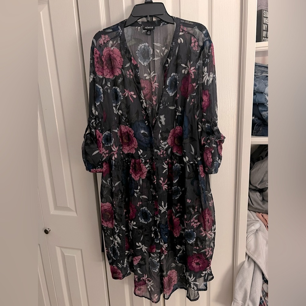 Torrid size 2 chiffon kimono